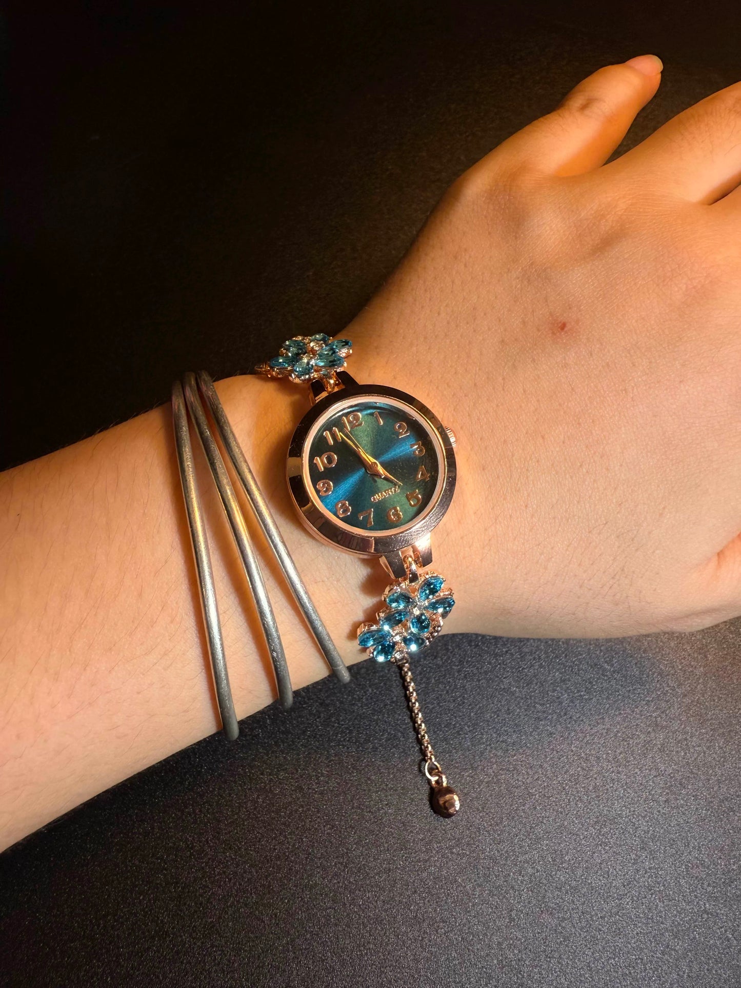 NewVintage ヴィンテージ ブルー・ブルーム・チャーム ブルーフラワー ブレスレット アクセサリー