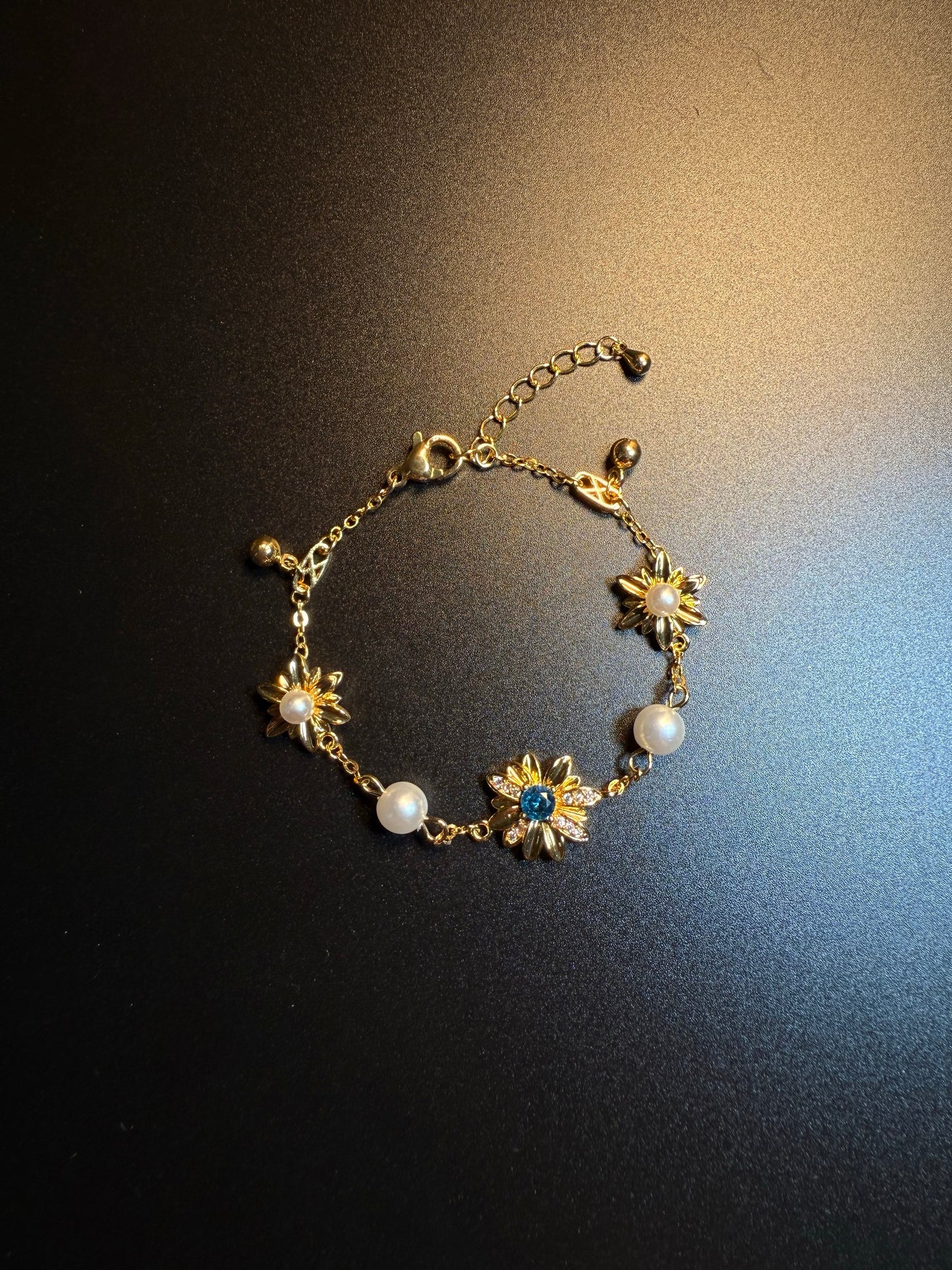 ヴィンテージ古着 Sunlit Petal 優しいデイジーのパールブレスレット ニッチなアクセサリー