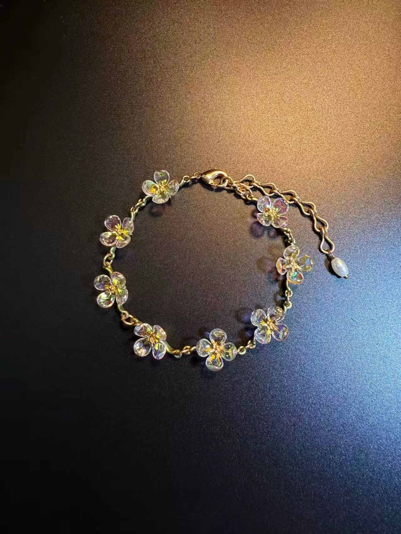 ヴィンテージ古着 Sunlit Petal 優しいデイジーのパールブレスレット ニッチなアクセサリー