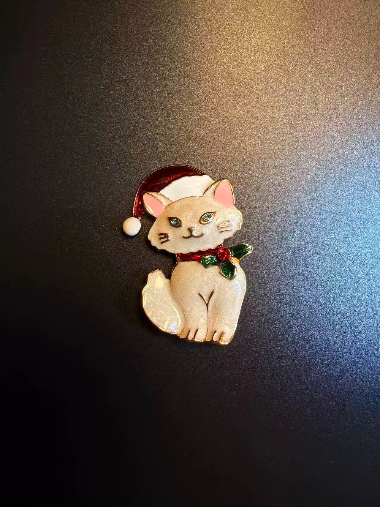 ヴィンテージ古着 クリスマス・キティ かわいい猫のブローチ
