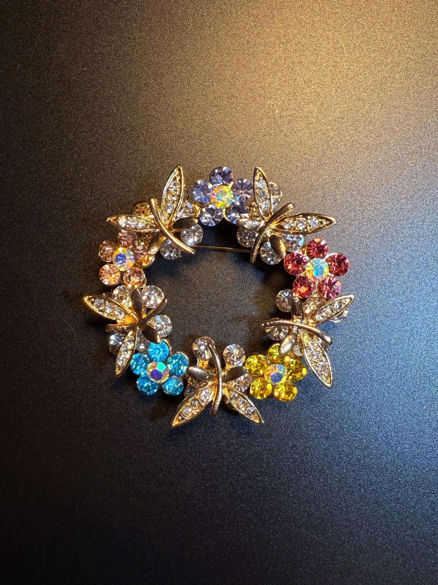 ヴィンテージ古着 Dazzle Wreath 蝶のリースブローチ