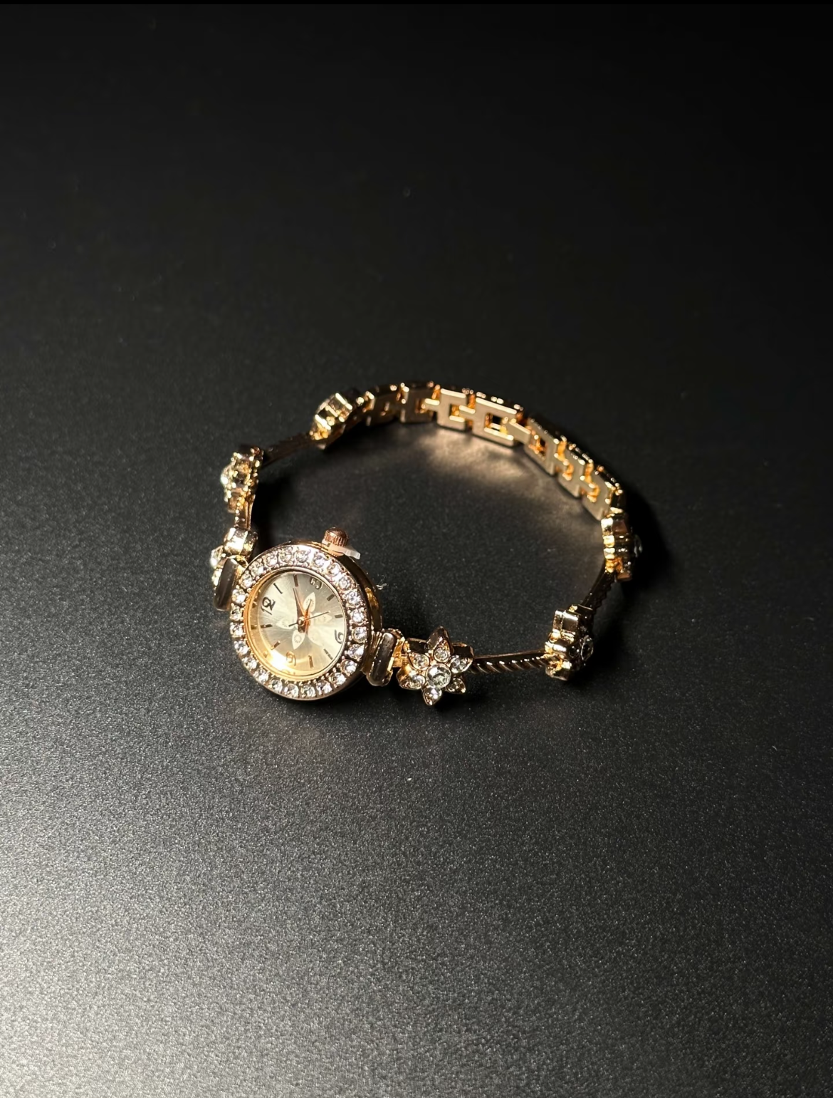 New Vintage｜Floraison d’Or｜金色の花芯にきらめく光