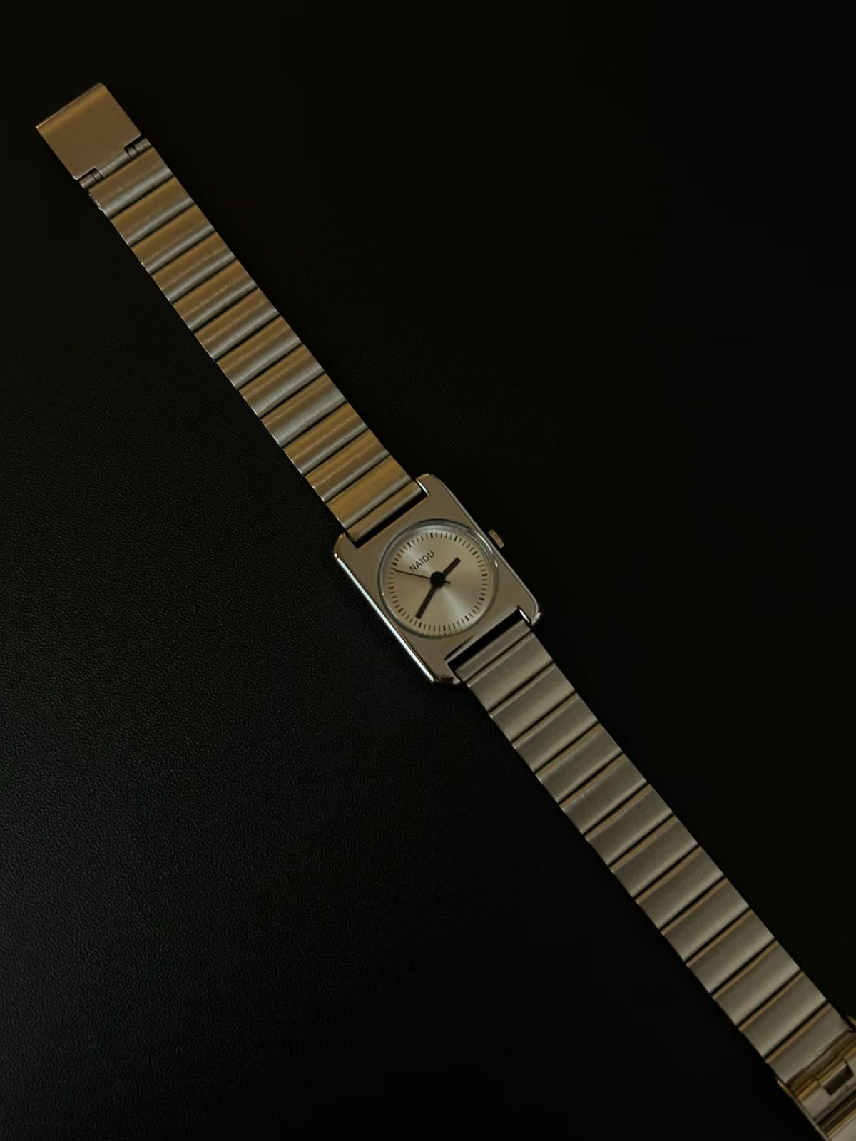 Vintage 古着｜白方の時序・腕時計