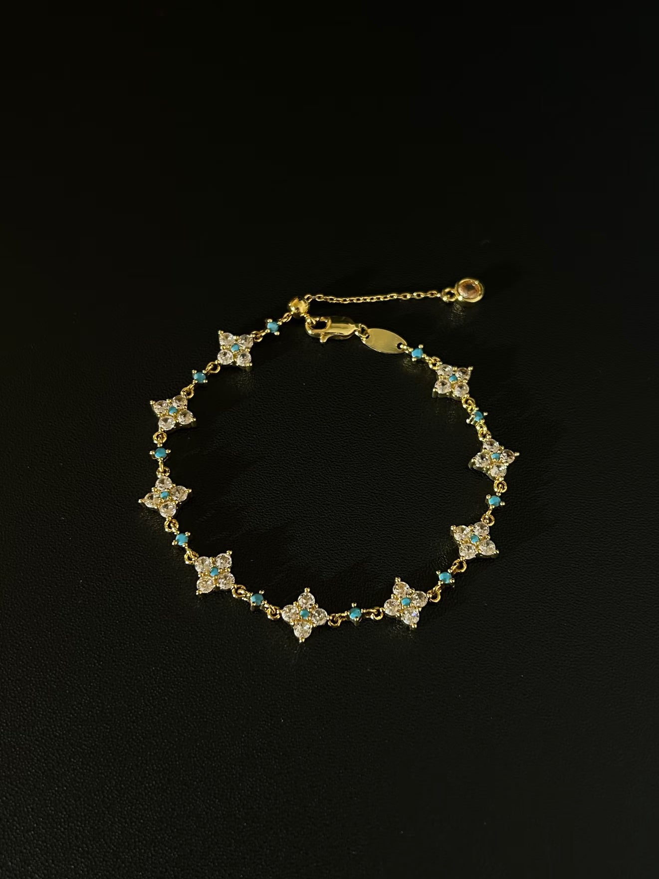 Vintage 古着｜琉璃ブルーの花序・ブレスレット