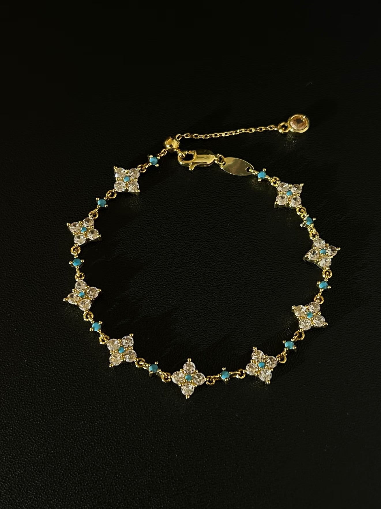 Vintage 古着｜琉璃ブルーの花序・ブレスレット