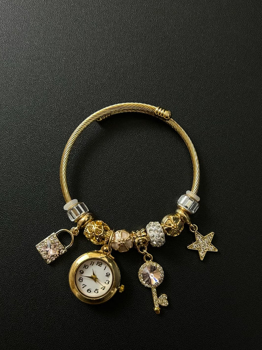Vintage 古着｜星鍵で閉じるハート・バングル