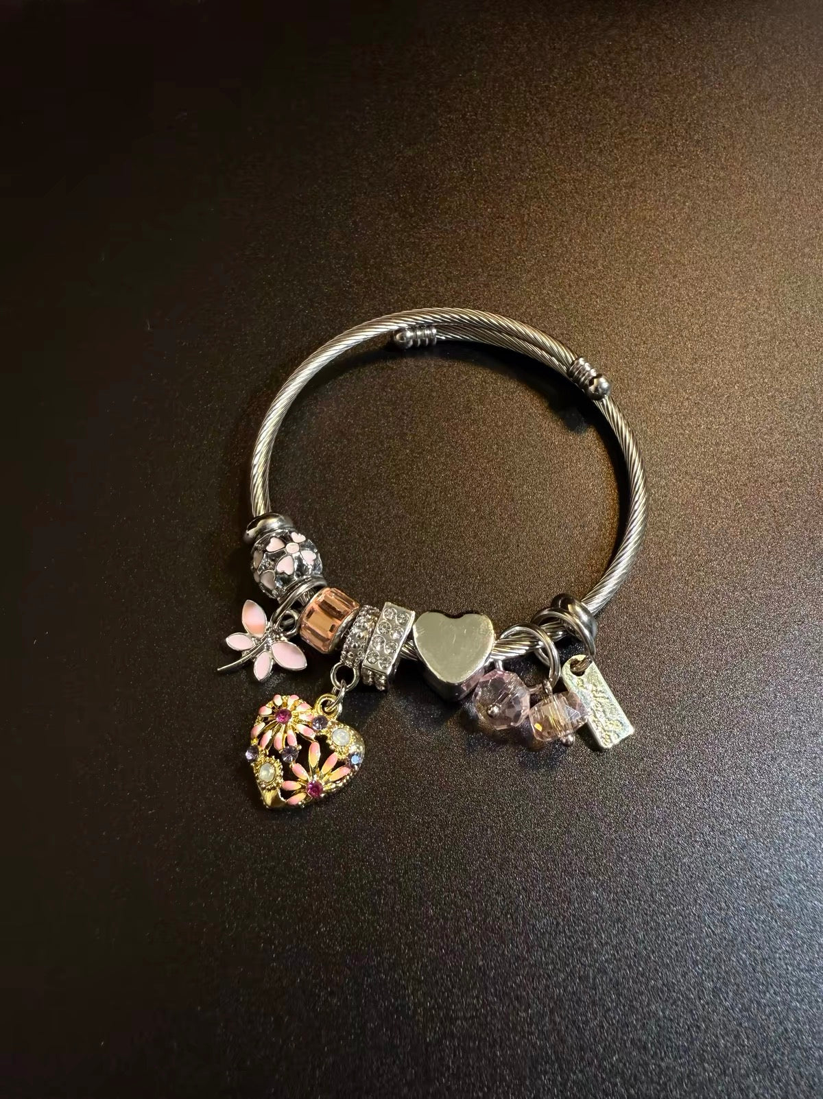 NewVintage古着 Pink Flutter 手链ブレスレット