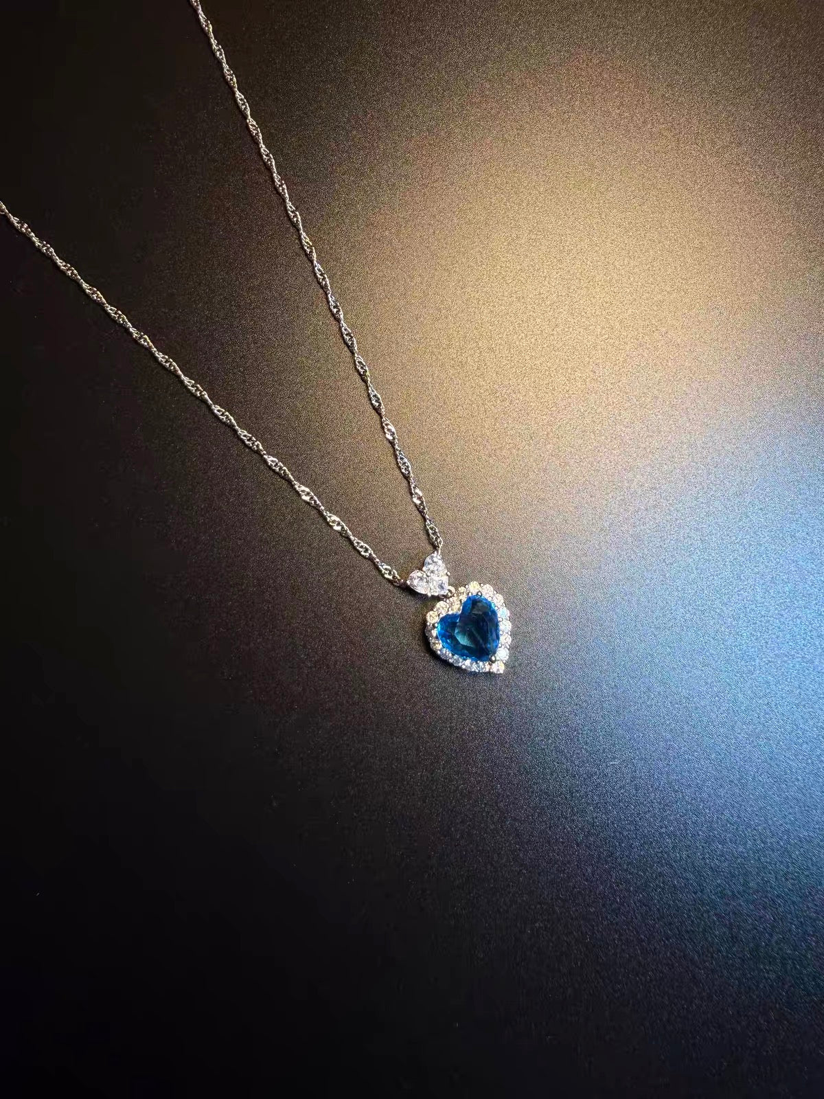 New Vintage 古着風「Deep Halo」ネックレス