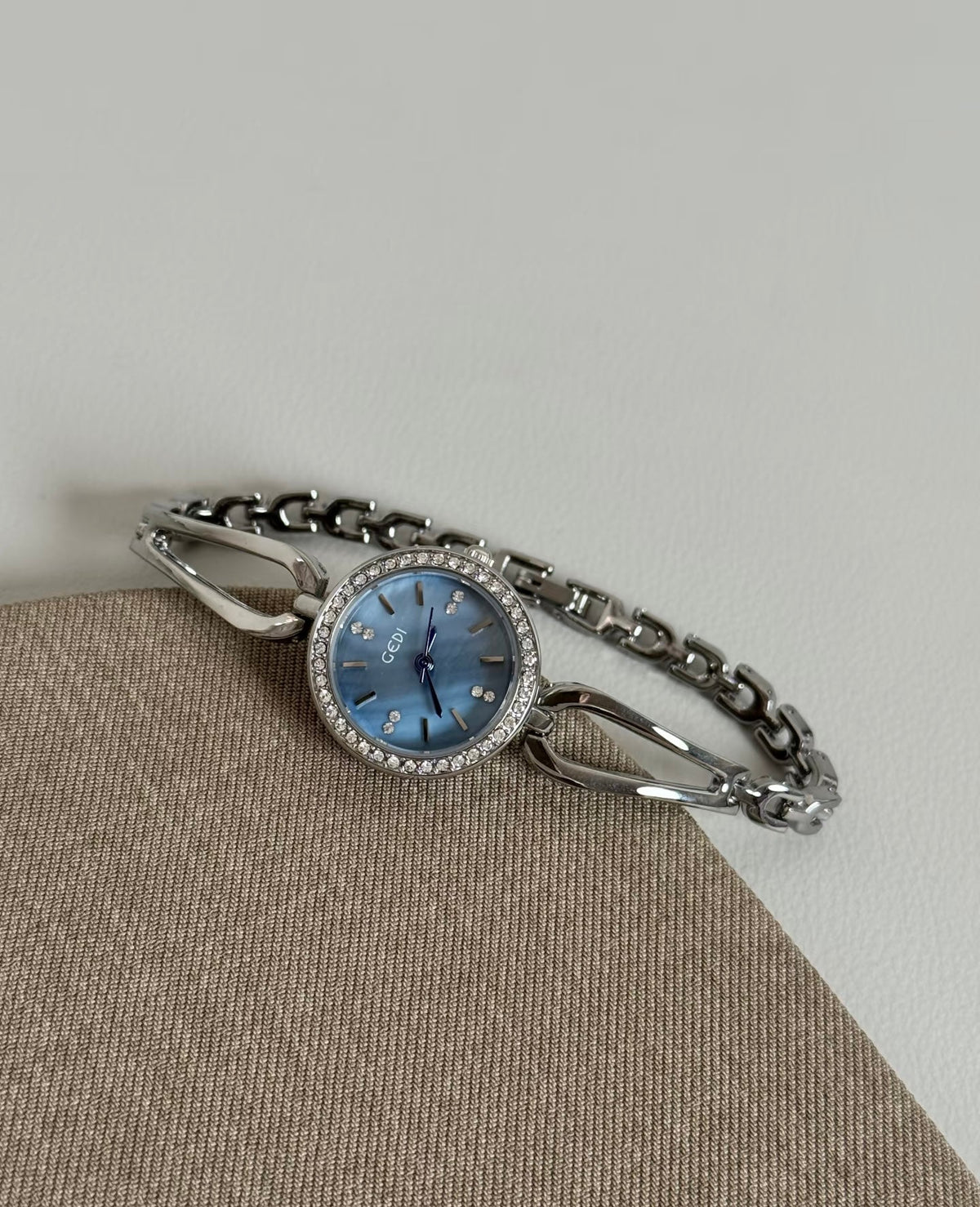 New Vintage レトロ「Deep Sea Blue Shell」腕時計