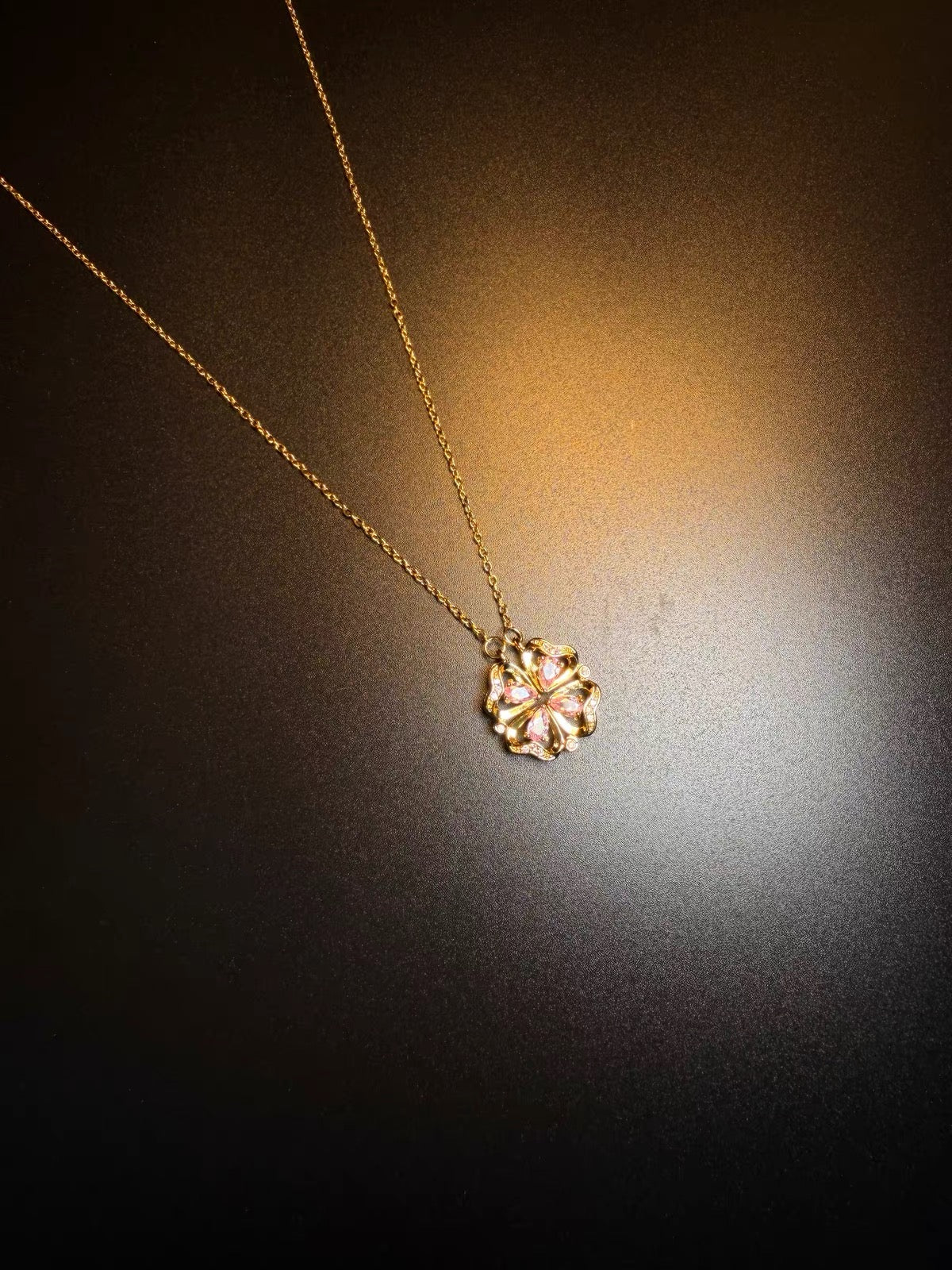 Vintage 古着「Rosy Charm」ヴィンテージネックレス