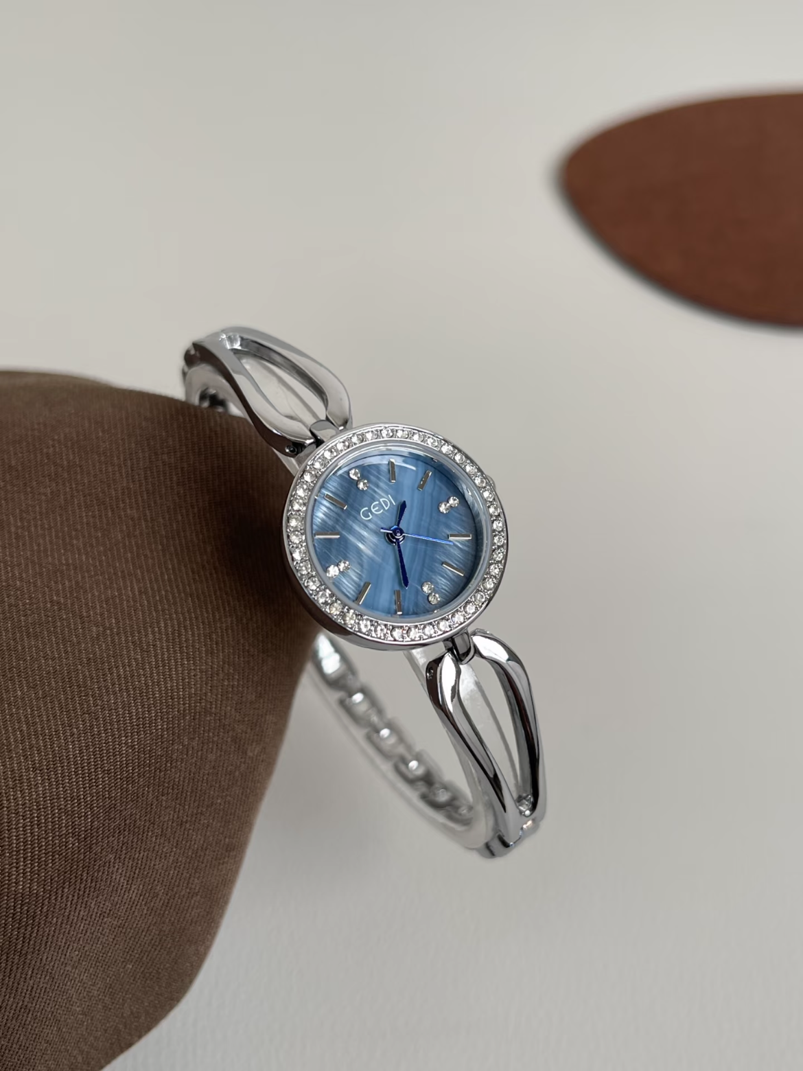 New Vintage レトロ「Deep Sea Blue Shell」腕時計